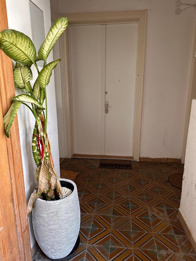 Cozy Elterleinplatz - Quiet & Close To Center Apartment Wien